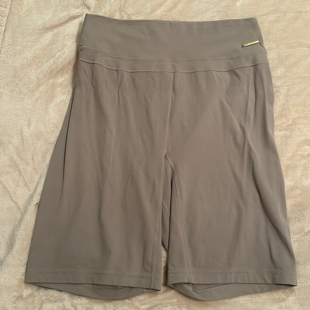 Whitney Simmons Gymshark shorts size XL